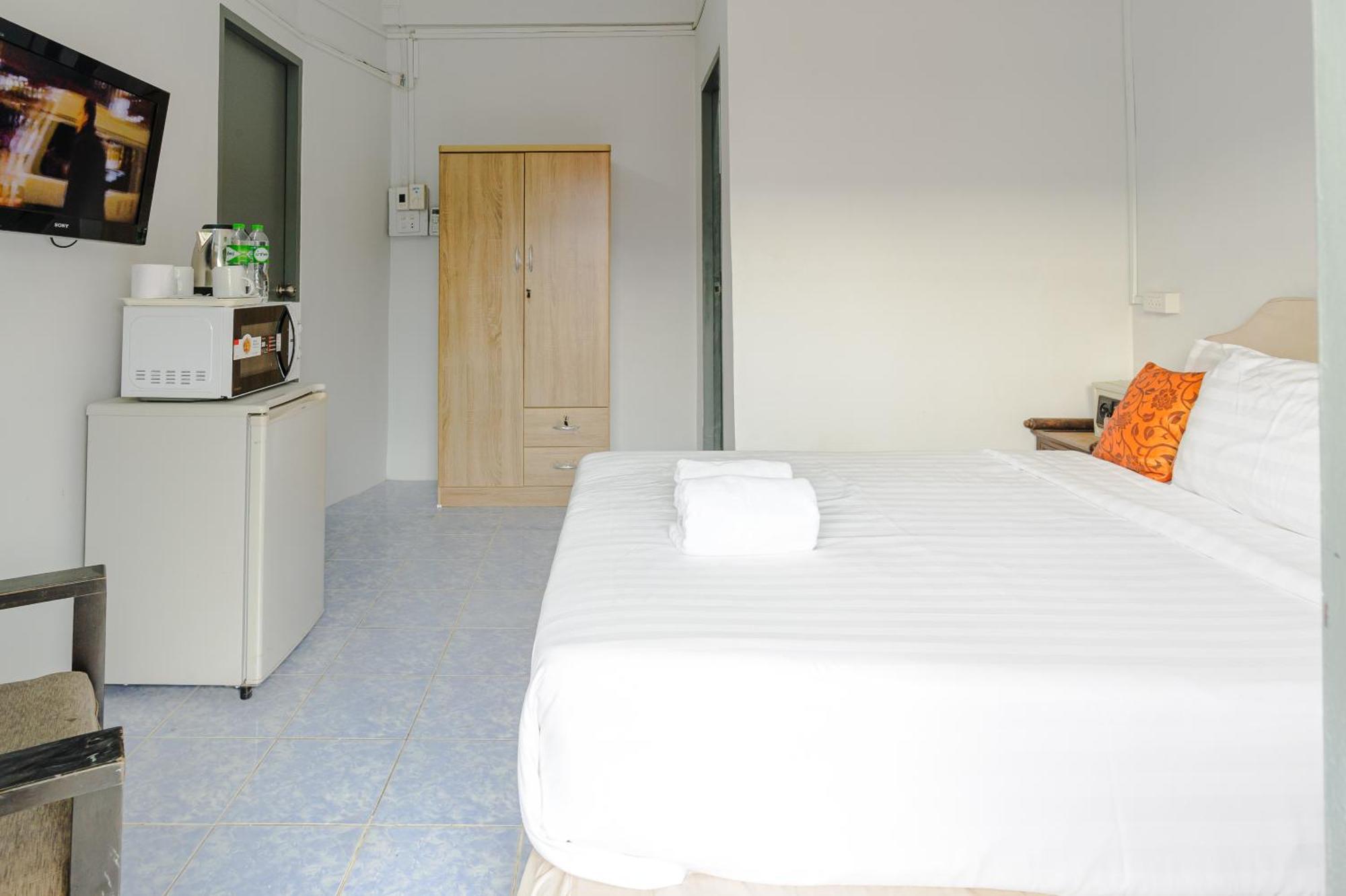 High5 Guesthouse Pattaya Exterior foto
