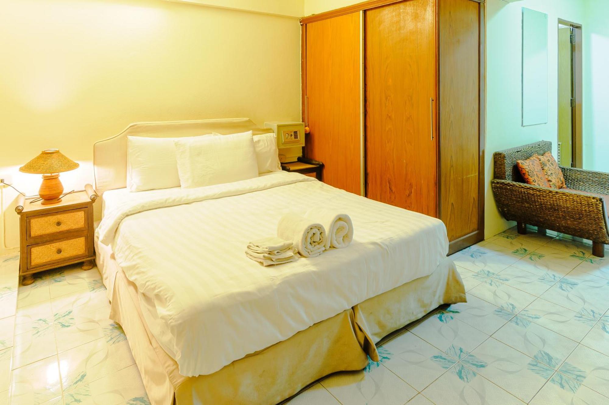 High5 Guesthouse Pattaya Exterior foto